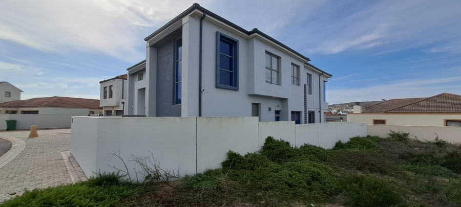 3 Bedroom Property for Sale in Calypso Beach Western Cape